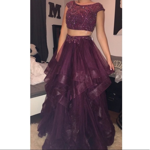 Gorgeous Alyce Paris Prom Dress - Picture 2 of 5